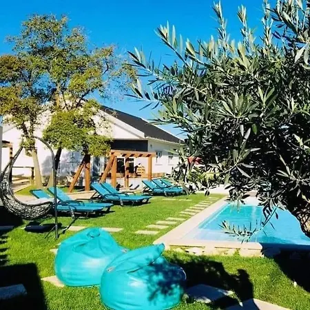 Spacious House In Atalaia With Shared Pool * Lourinha (Lisbon)
