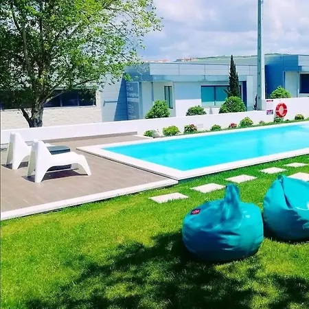 Spacious House In Atalaia With Shared Pool Casa de Férias