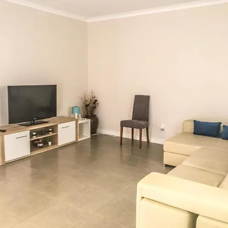 Spacious House In Atalaia With Shared Pool Lourinhã
